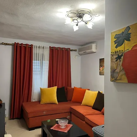 Daire Central Apartments Tiran