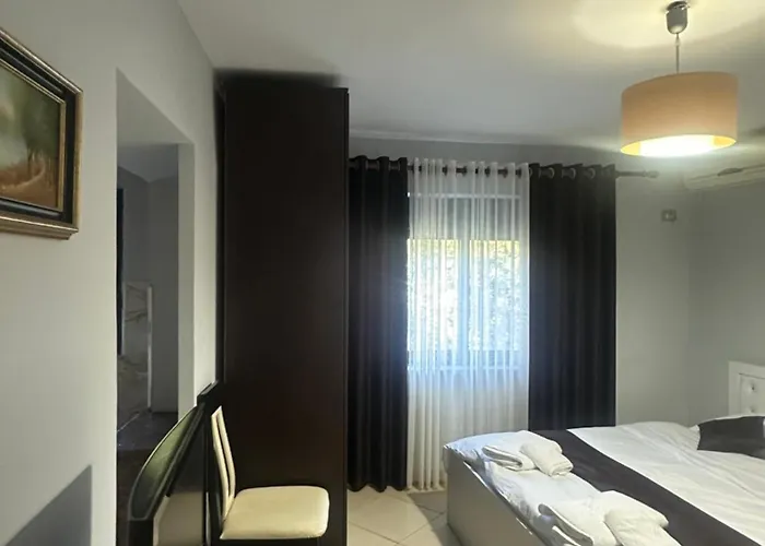 Central Apartments *